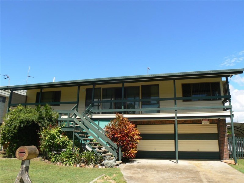 595 Esplanade, Urangan QLD 4655