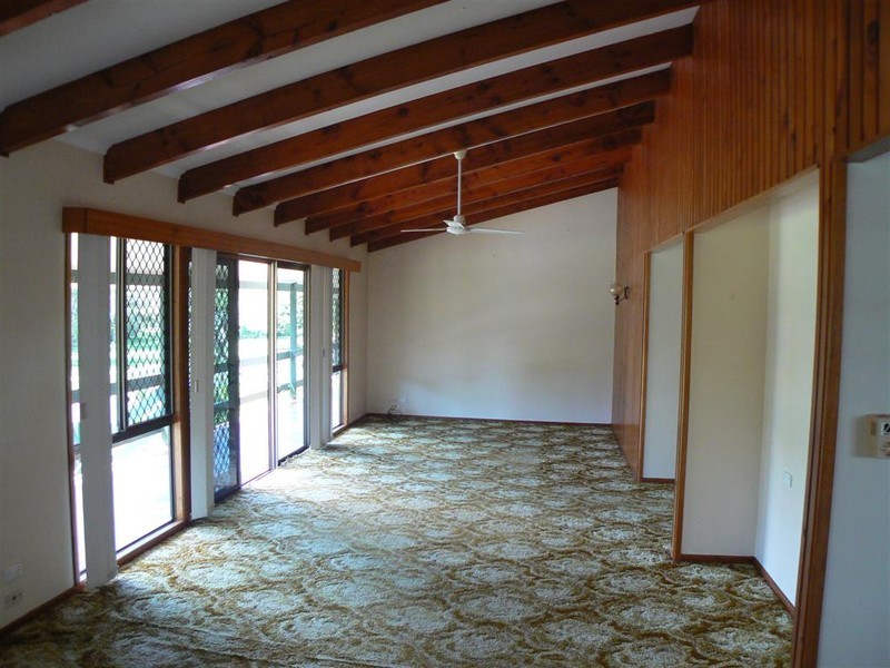 595 Esplanade, Urangan QLD 4655