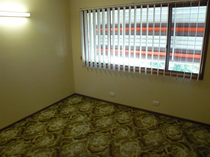 595 Esplanade, Urangan QLD 4655