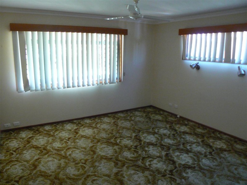 595 Esplanade, Urangan QLD 4655