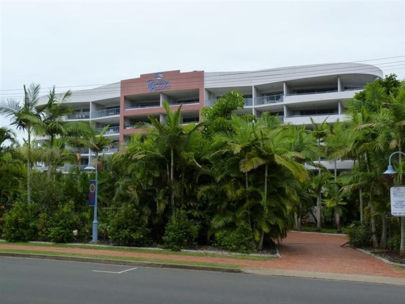 51/386 Esplanade, Torquay QLD 4655