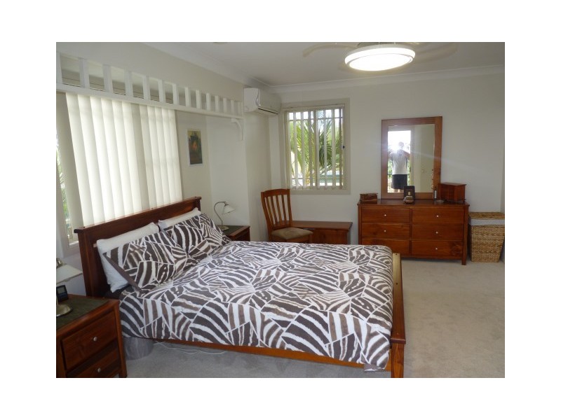 76 Murphy Street, Point Vernon QLD 4655