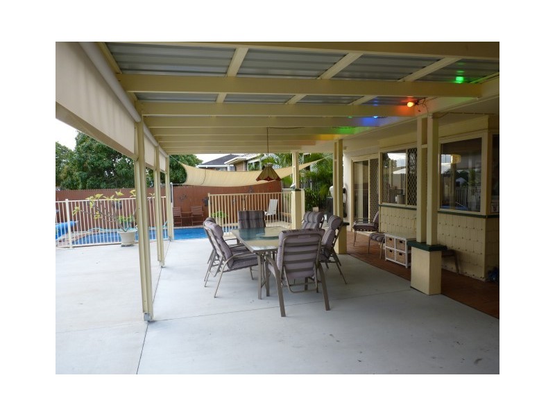 76 Murphy Street, Point Vernon QLD 4655