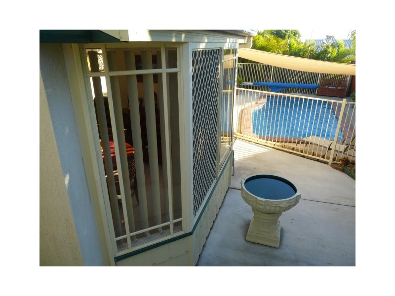 76 Murphy Street, Point Vernon QLD 4655