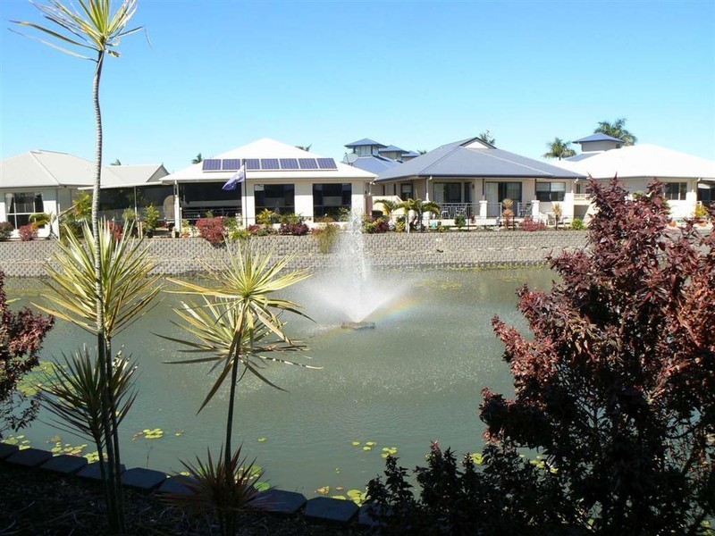 185  Noble Lakes Village, Eli Waters QLD 4655