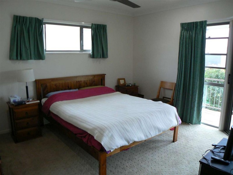 185  Noble Lakes Village, Eli Waters QLD 4655