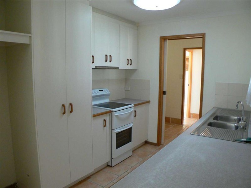 4 Rhys Court, Torquay QLD 4655