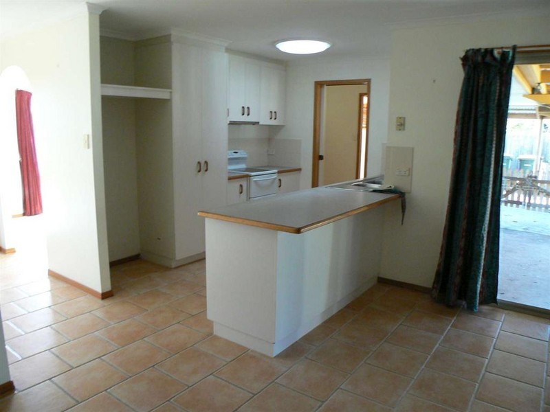 4 Rhys Court, Torquay QLD 4655