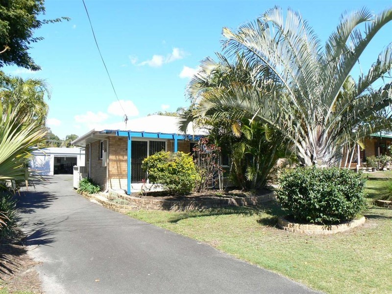 683 Boat Harbour Drive, Urangan QLD 4655