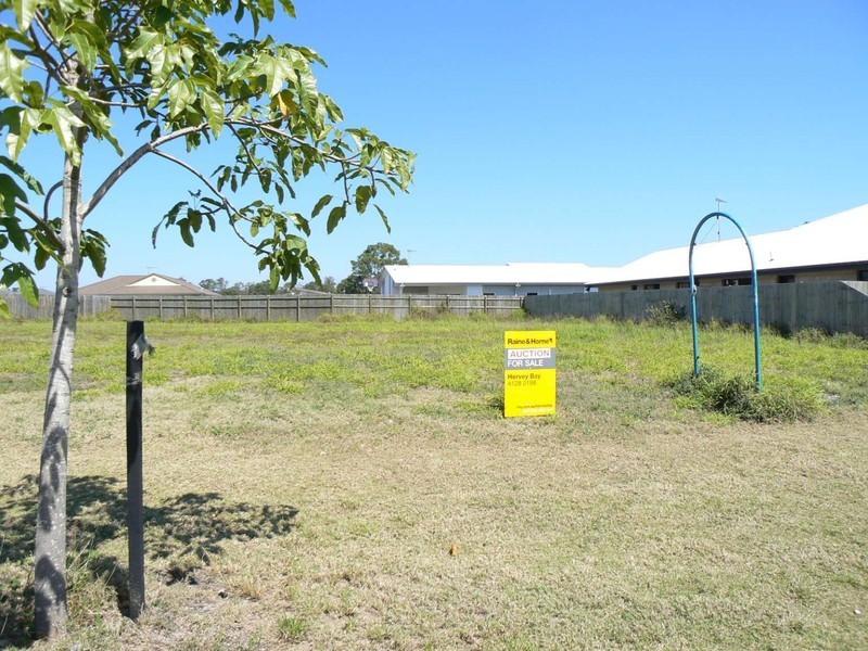 27 Fraser Waters Pde, Toogoom QLD 4655