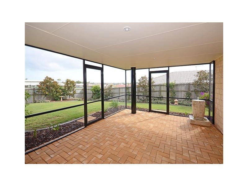 44 Picadilly Cct, Urraween QLD 4655