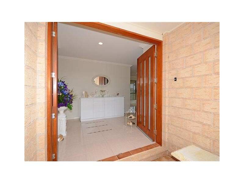 44 Picadilly Cct, Urraween QLD 4655