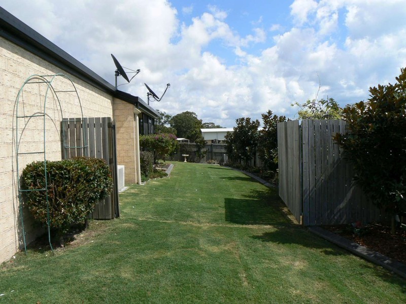 44 Picadilly Cct, Urraween QLD 4655