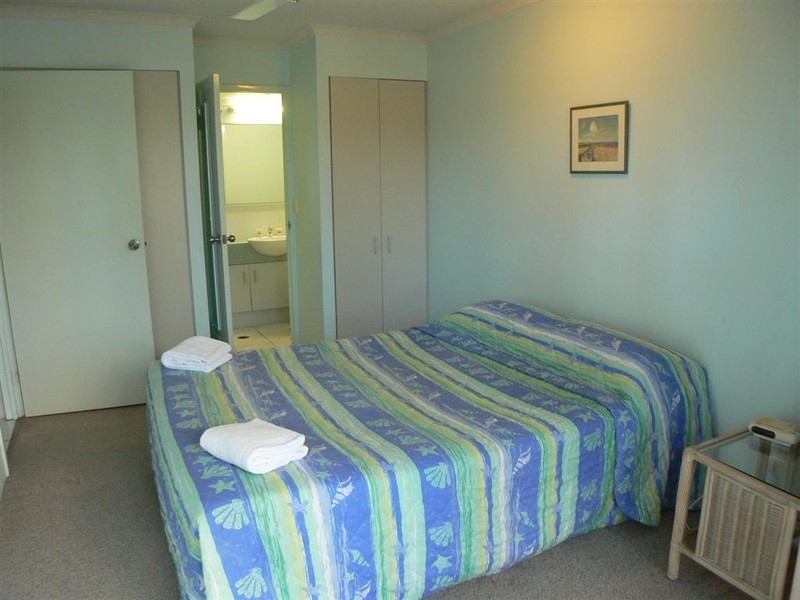 213/386 Esplanade, Torquay QLD 4655