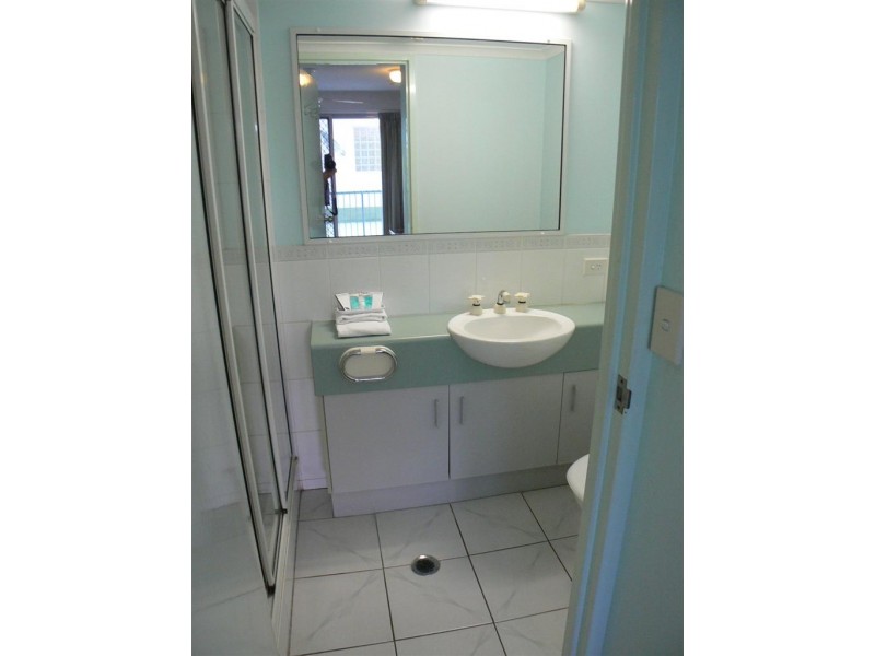 213/386 Esplanade, Torquay QLD 4655