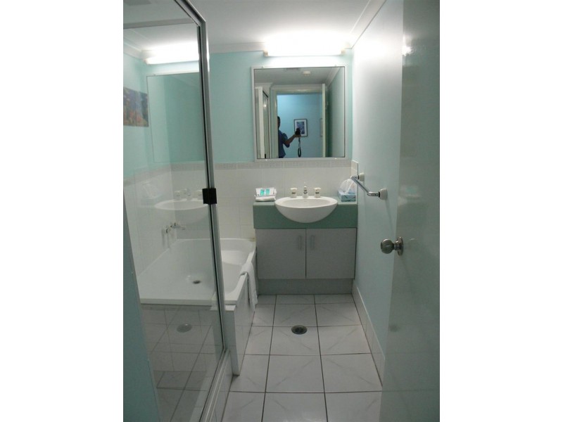 213/386 Esplanade, Torquay QLD 4655