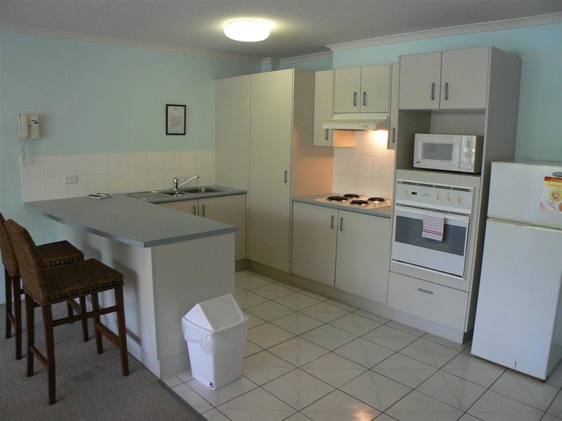 213/386 Esplanade, Torquay QLD 4655