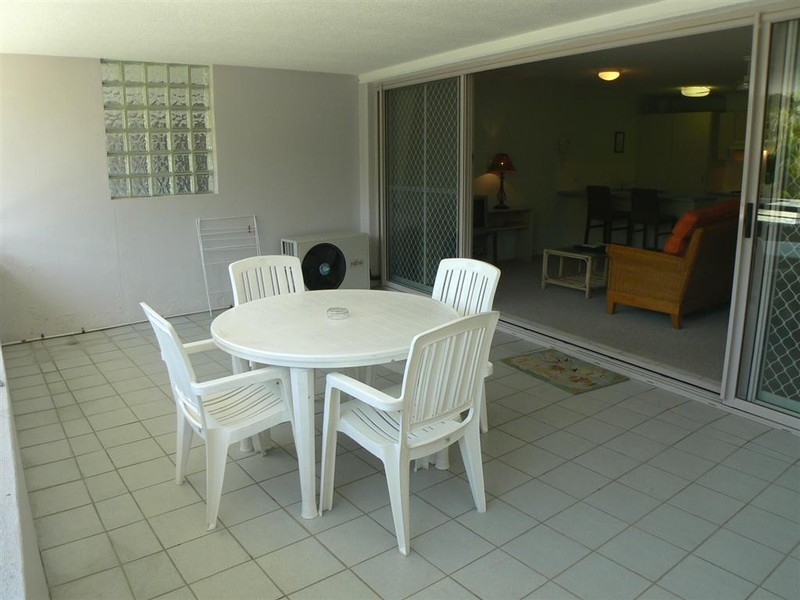 213/386 Esplanade, Torquay QLD 4655