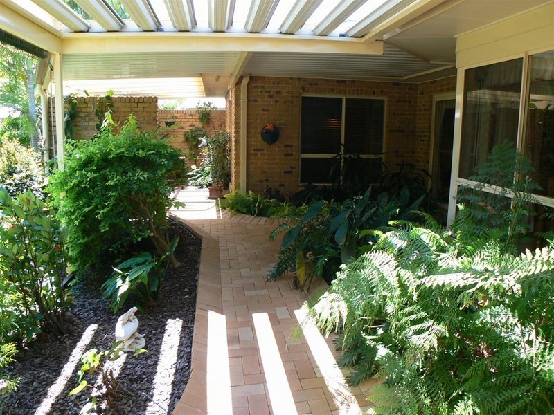 45 Wellington Crescent, Wondunna QLD 4655