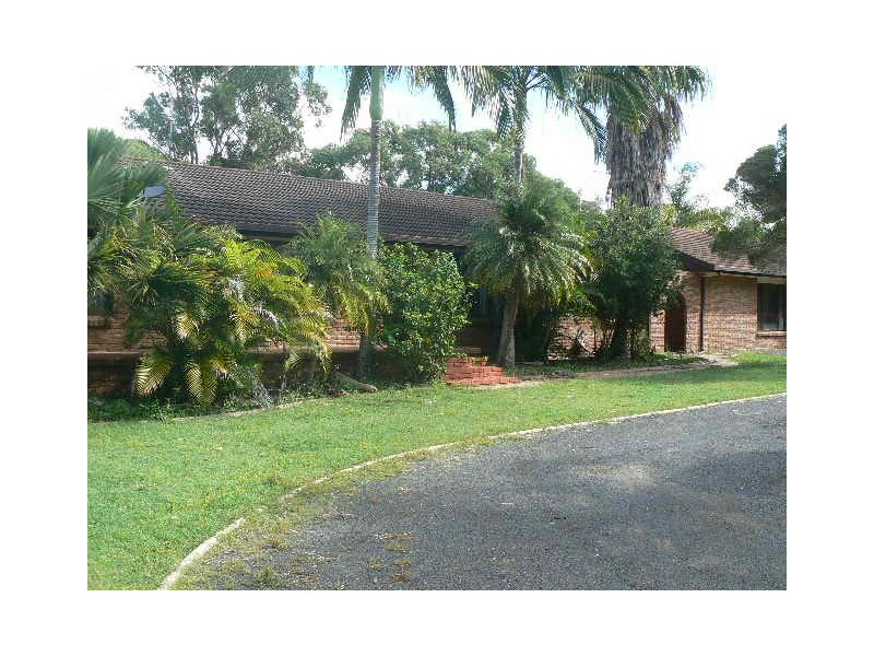 15 Burralong Dr, Wondunna QLD 4655