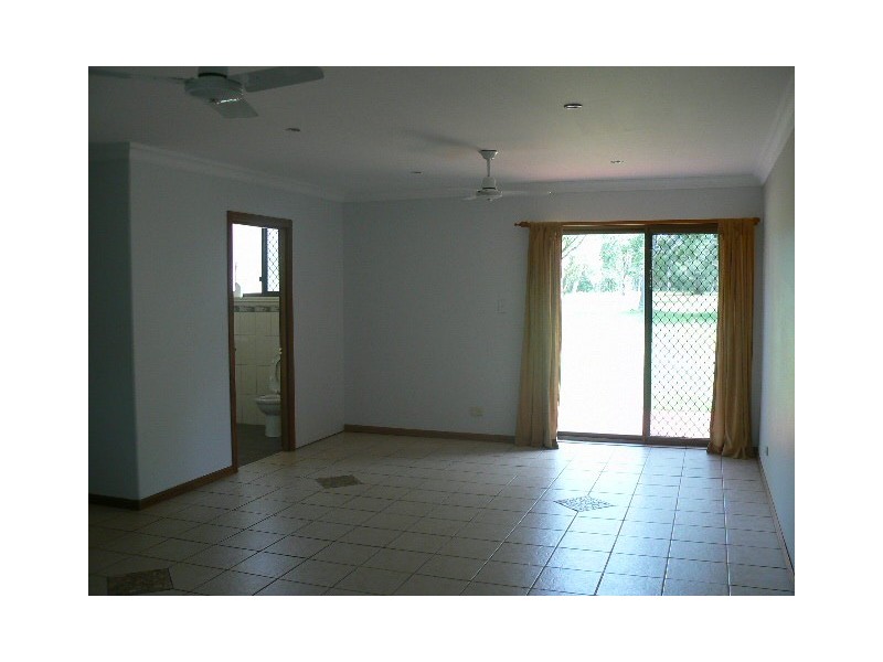 15 Burralong Dr, Wondunna QLD 4655