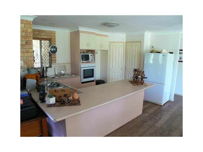 26 Island View Dr, Urangan QLD 4655