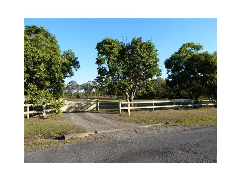26 Island View Dr, Urangan QLD 4655