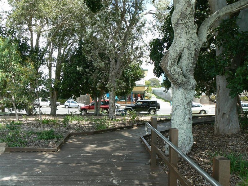 Esplanade 572 Esp/36 Hibiscus, Urangan QLD 4655