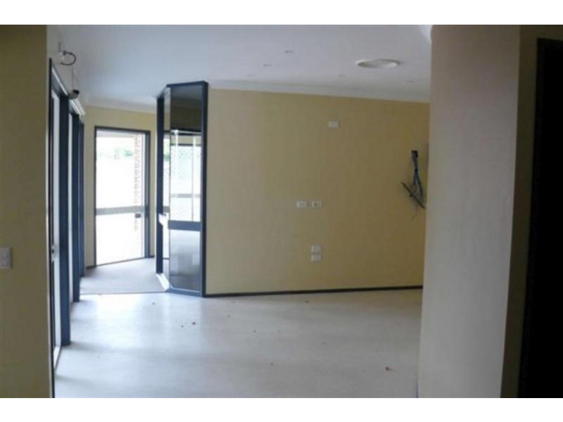 355 Esplanade, Scarness QLD 4655