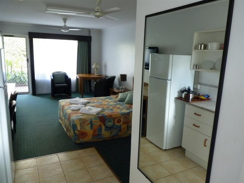 354 Esplanade, Scarness QLD 4655