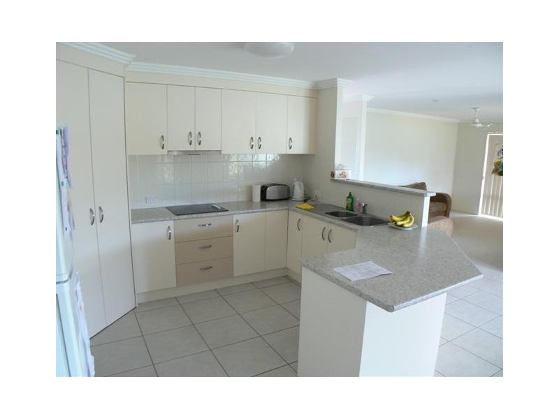 10 Bayley Ct, Urraween QLD 4655
