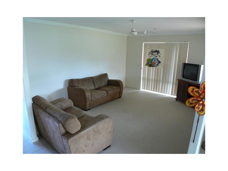 10 Bayley Ct, Urraween QLD 4655