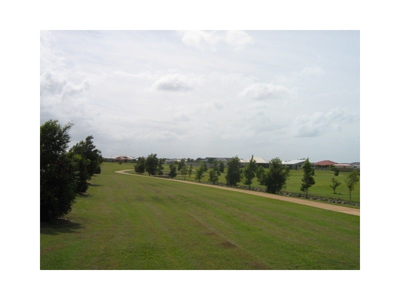10 Bayley Ct, Urraween QLD 4655