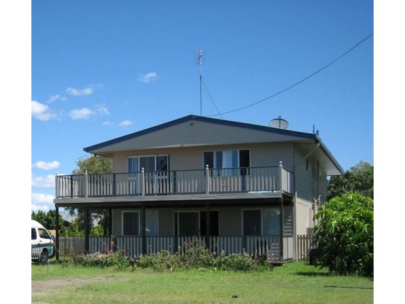 49  Helsham St, Point Vernon QLD 4655