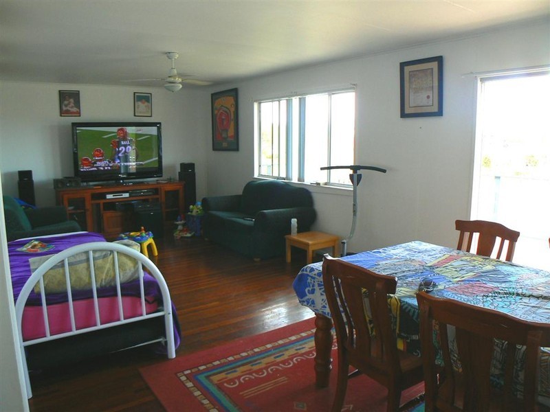 49  Helsham St, Point Vernon QLD 4655