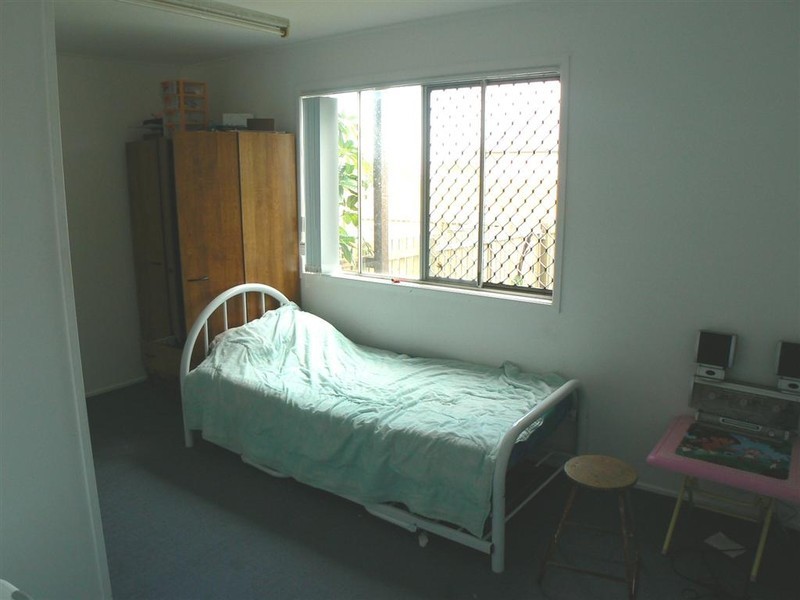 49  Helsham St, Point Vernon QLD 4655