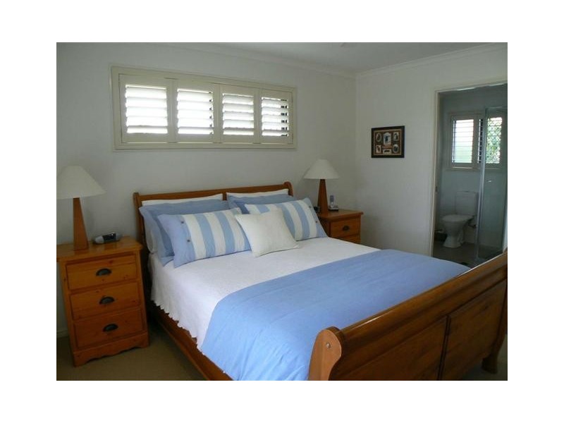 8 Pembridge Cct, Urraween QLD 4655