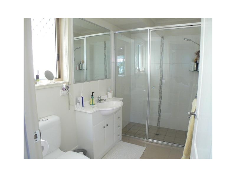 10 Picadilly Cct, Urraween QLD 4655