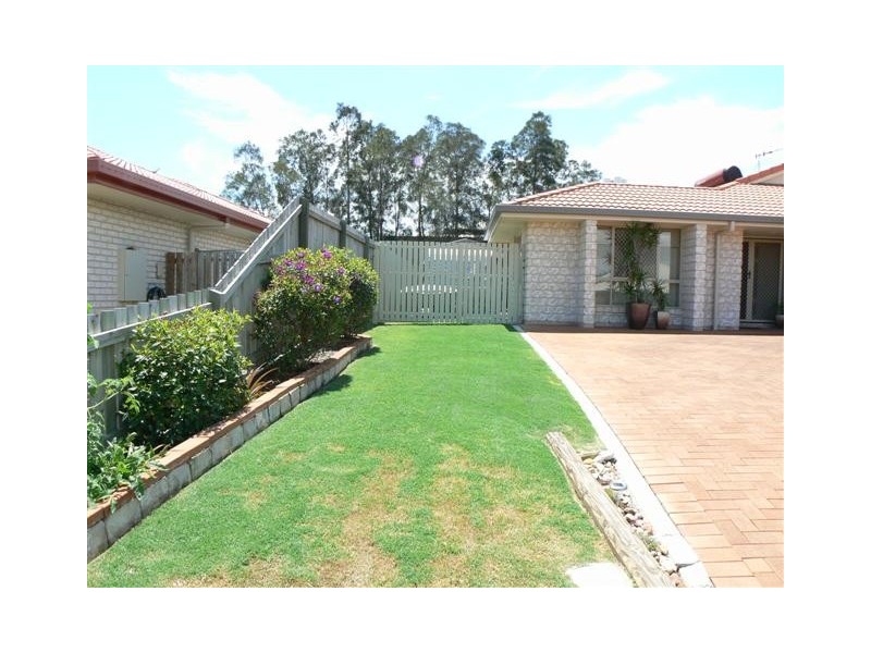 10 Picadilly Cct, Urraween QLD 4655