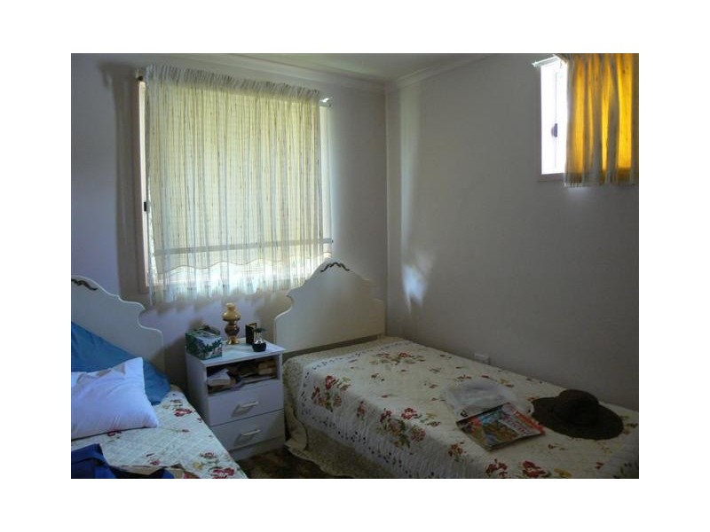 7 Cooloola Cres, Urangan QLD 4655