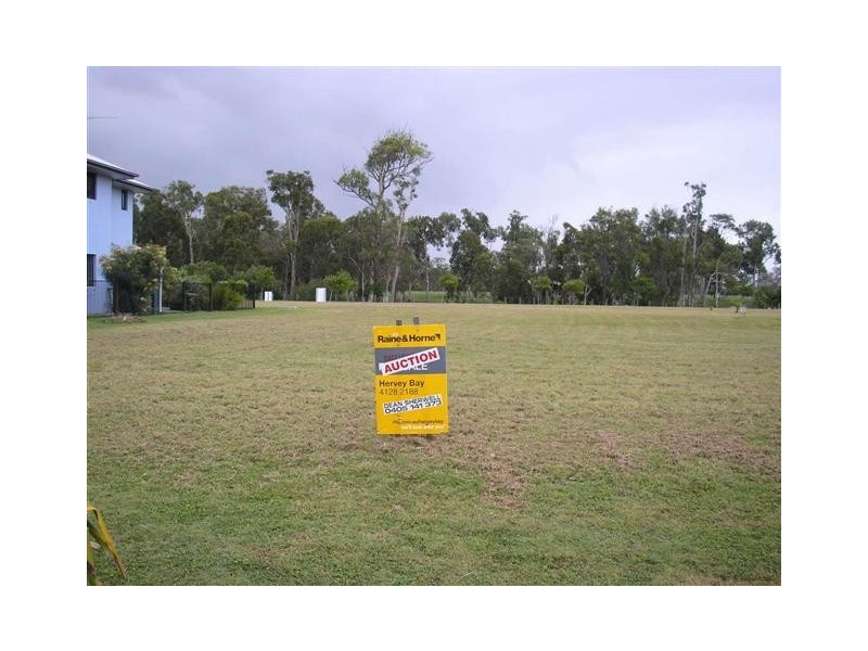 8  Sandcastles Cct, Burrum Heads QLD 4659
