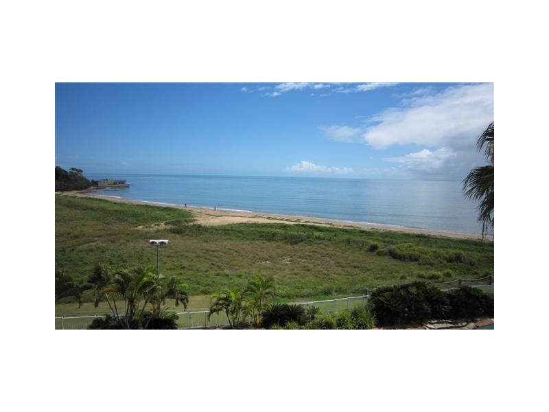 Unit 168 Great Sandy Straits, Urangan QLD 4655
