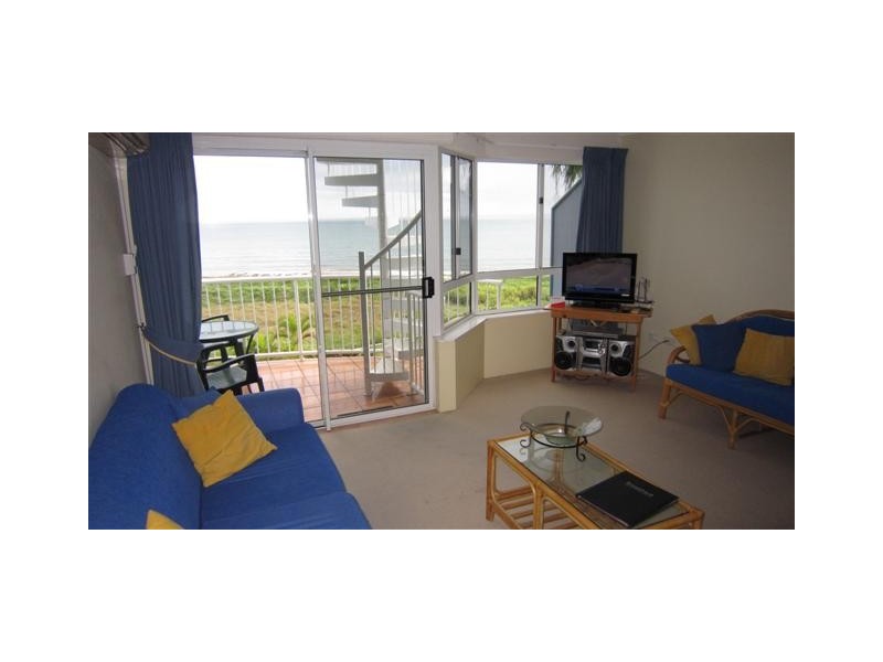 Unit 168 Great Sandy Straits, Urangan QLD 4655