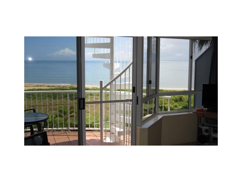 Unit 168 Great Sandy Straits, Urangan QLD 4655