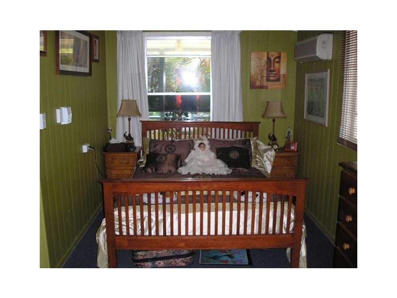 104 Esplanade, Toogoom QLD 4655