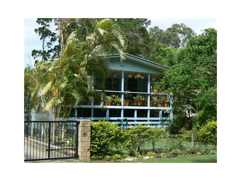 104 Esplanade, Toogoom QLD 4655