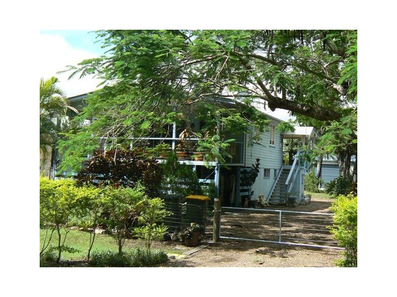 104 Esplanade, Toogoom QLD 4655