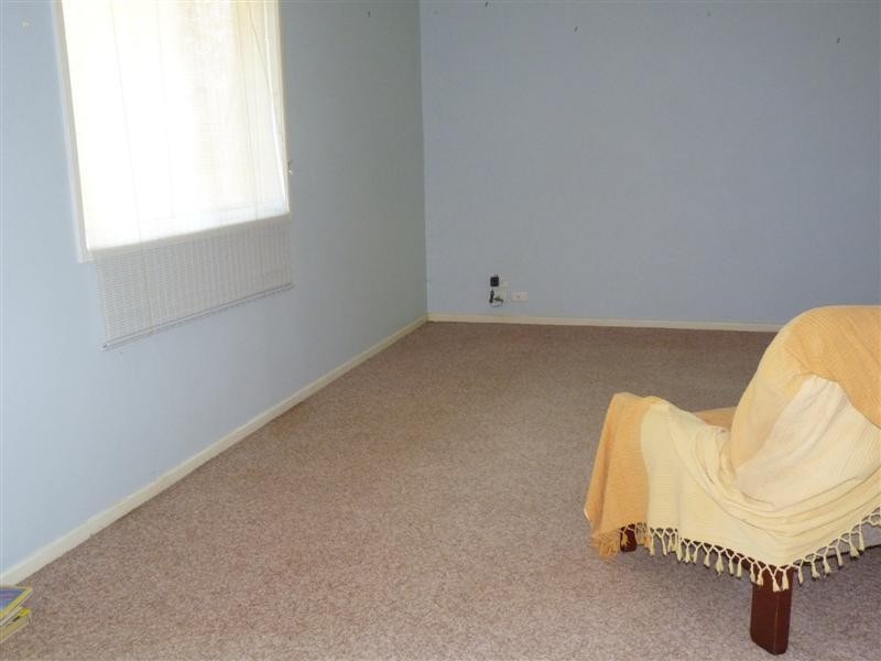 84 Hammond St, Urangan QLD 4655