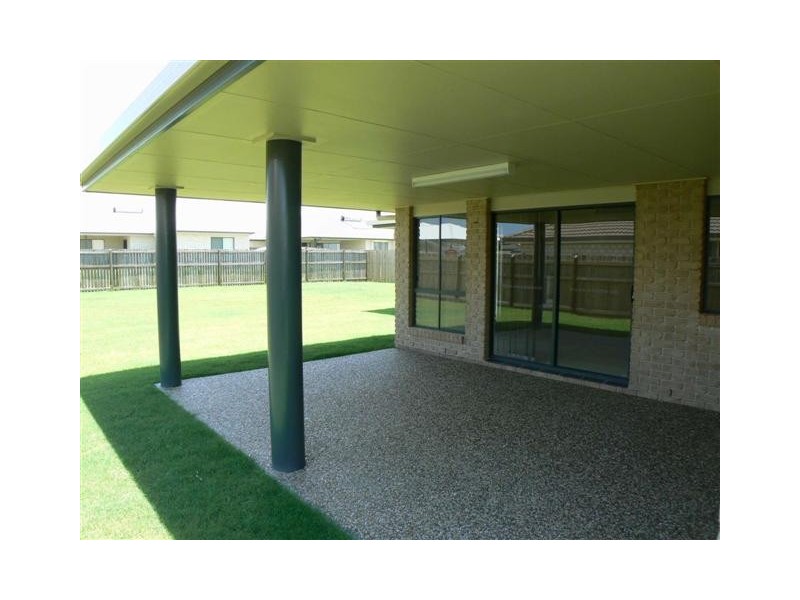 24 Pembridge Cct (L191), Urraween QLD 4655