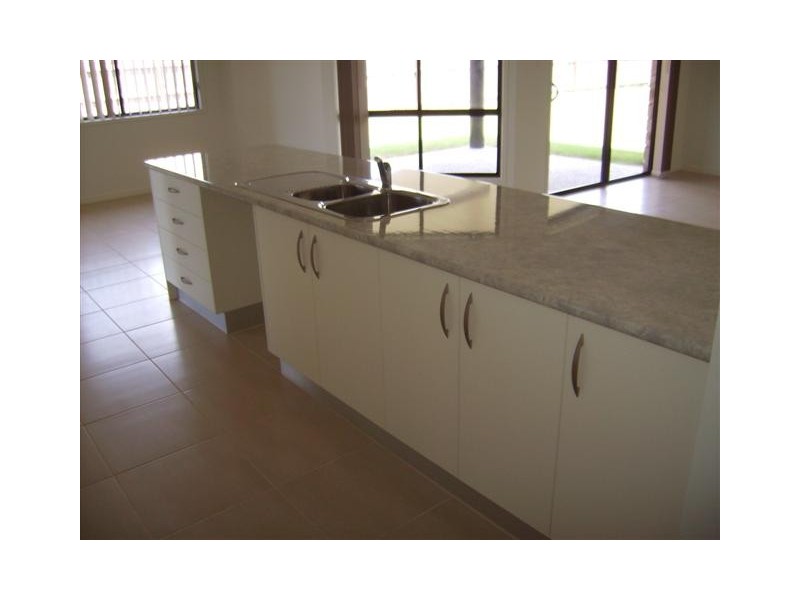 26 Pembridge Cct (L192), Urraween QLD 4655